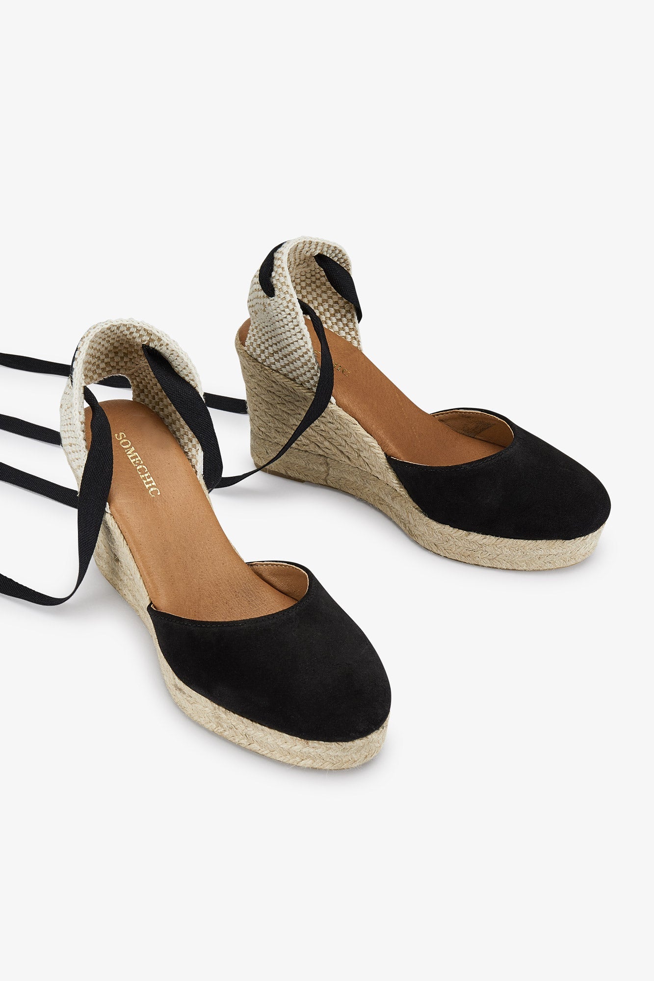 Casilda Valenciana Negro - SOMECHIC