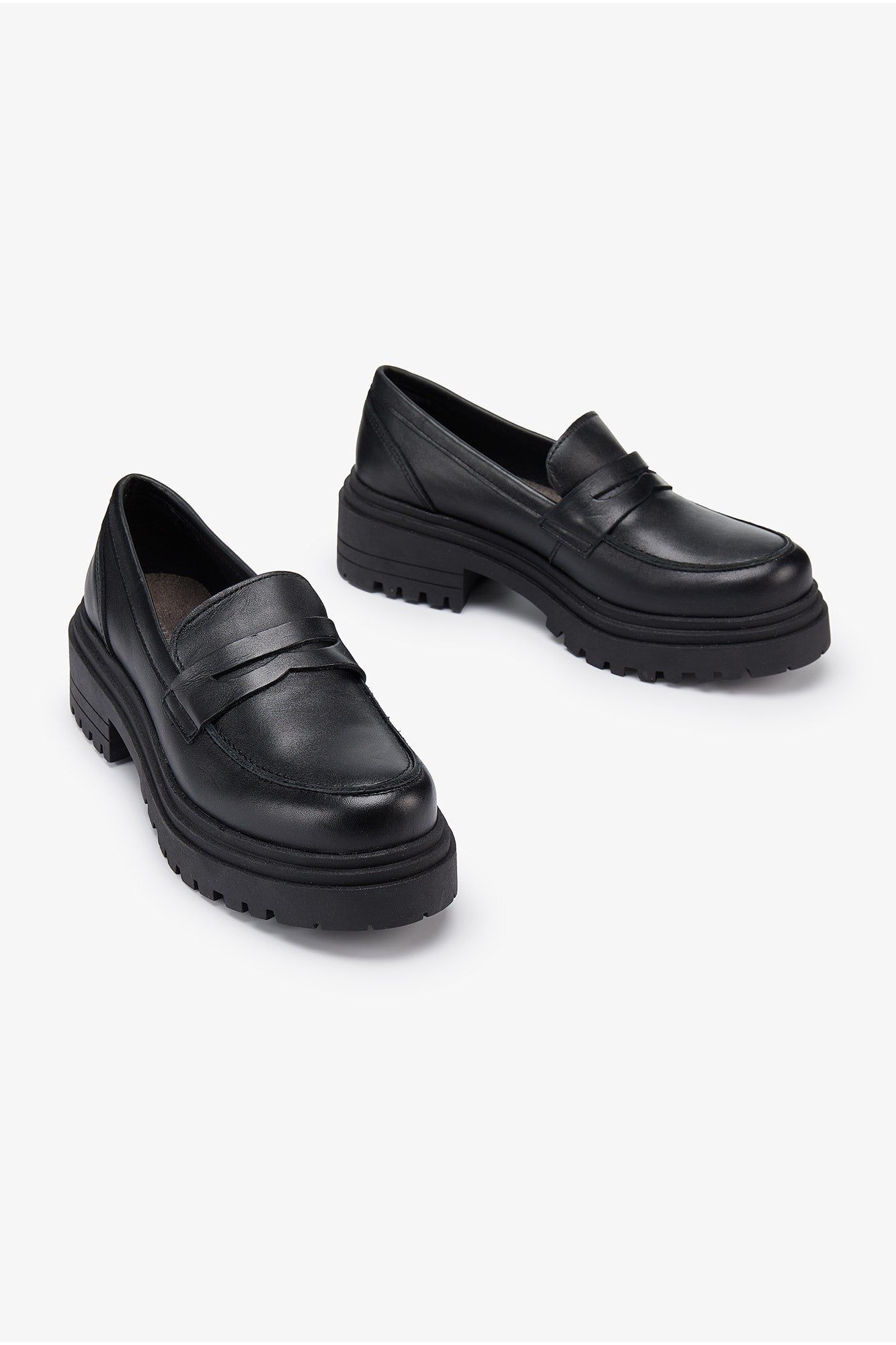 Mocasines Elodie Negro - SOMECHIC
