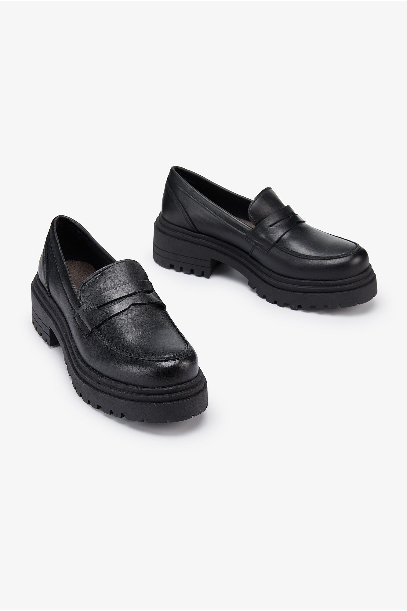 MOCASINES ELODIE NEGRO - SOMECHIC