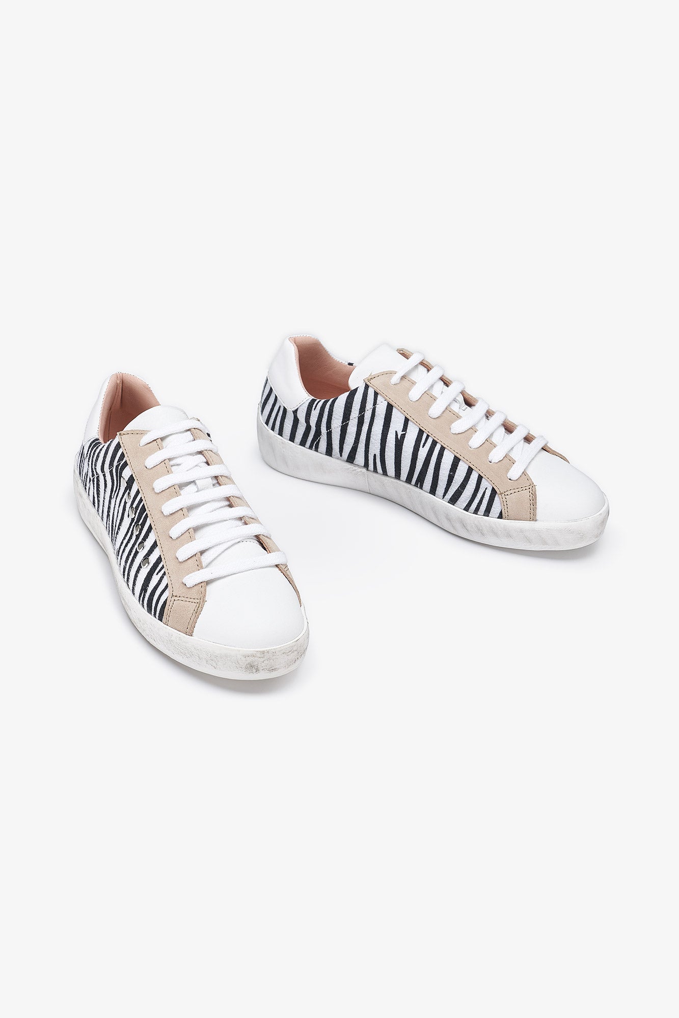 ZAPATILLAS ZOE CEBRA - SOMECHIC